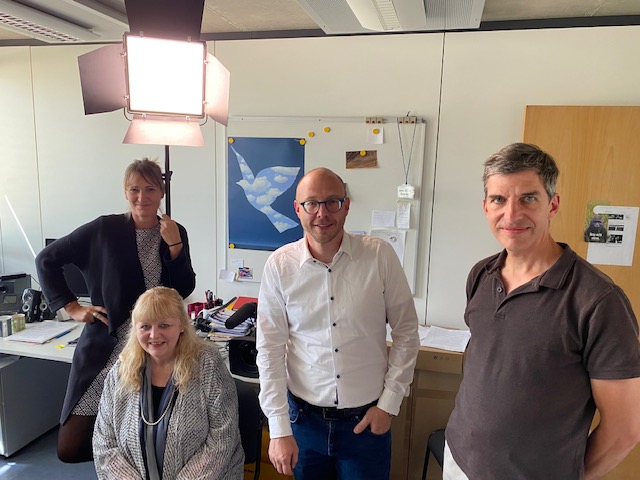 V.l.n.r.: Prof. Dr. Julia Schütz, Prof. Nicole Hoffmann, Prof. Dr. Thorsten Fuchs, Prof. Dr. Henning Pätzold (Foto: Fernuniversität Hagen)