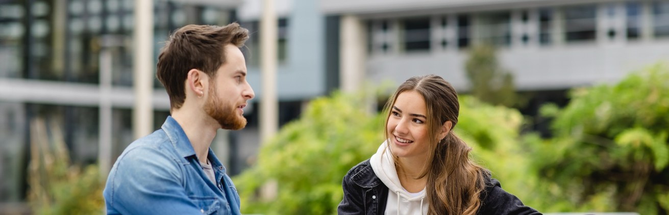 Benutzer und Model der Interaktion mit KI