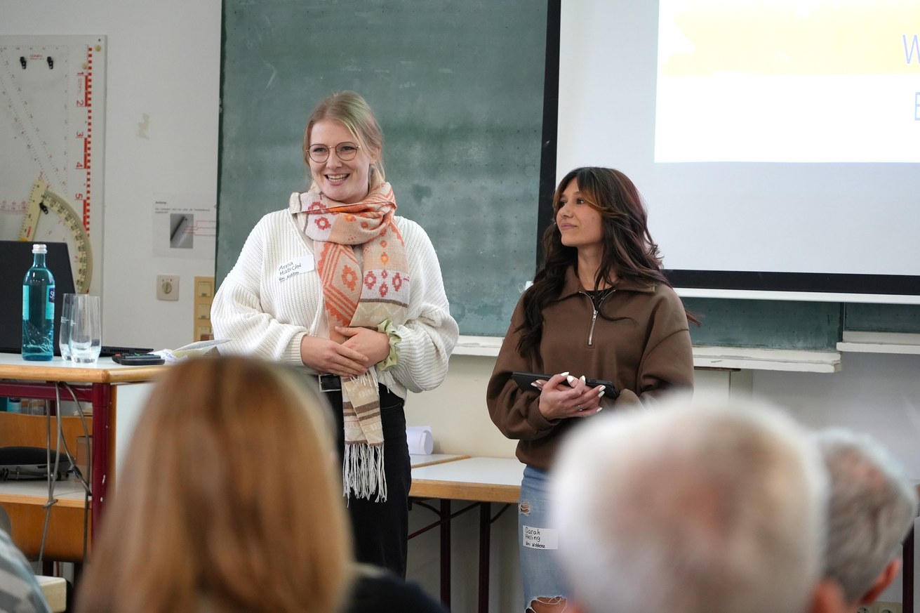 Auch Studierende der Universität Koblenz stellten in Geisenheim ihre BUGA-Ideen vor. Bild: Hochschule Geisenheim/Marilena Schulte