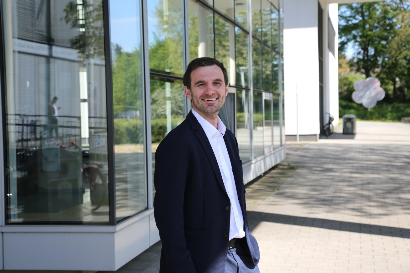 Junior-Professor Dr. Robert Panitz verstärkt die Universität Koblenz. Bild: Universität Koblenz / Philipp Stieffenhofer