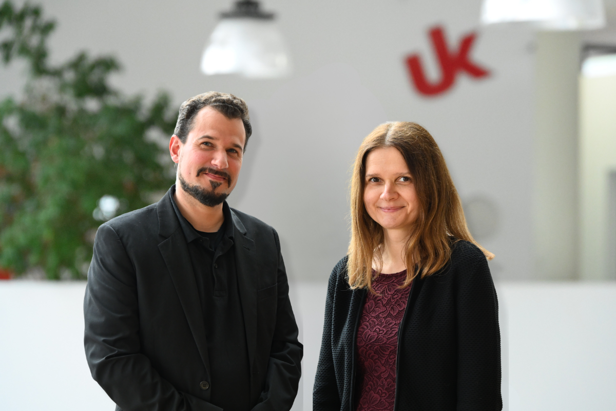 Prof. Dr. Anselm von Gladiß und Prof. Dr. Karolina Nowak werden Umweltverschmutzung und Gesundheitsdaten in den Fokus rücken. Bild: Universität Koblenz / Christoph Asche