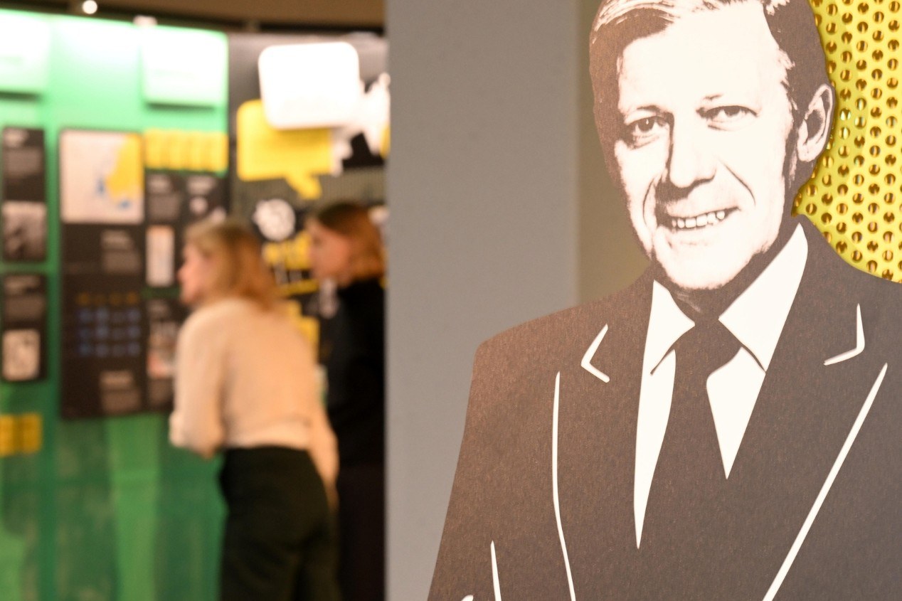 Wanderausstellung #ChallengingDemocracy, Foto: © BKHS/Michael Zapf